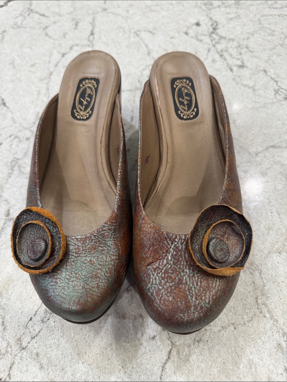 Ladies Brown Textured Slip-On Flats with Decorative Rosette